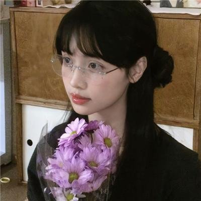 黑白世界海报